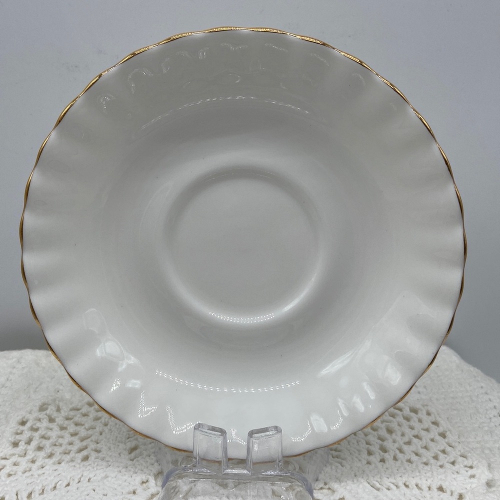 Royal Albert Val D’Or English Bone China Cup & Saucer - Picture 6 of 8